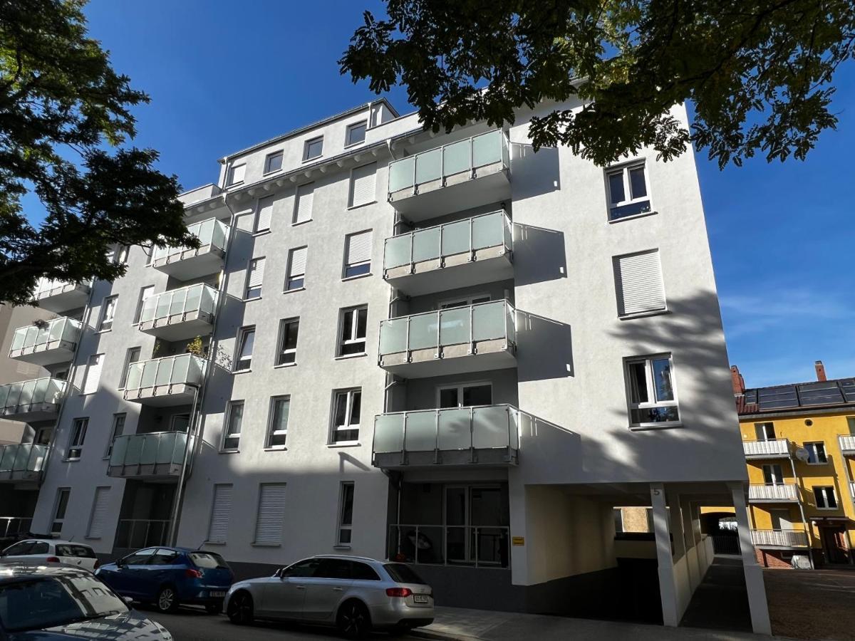 Tomsflat Braunschweig - 3 Rooms, Kitchen, Workspace, Highspeed Wifi, Washer & Dryer, Balcony Dış mekan fotoğraf